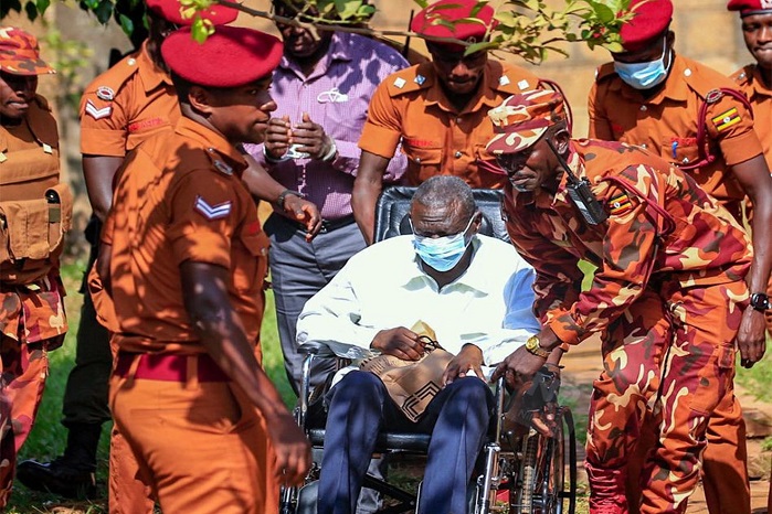Besigye 22