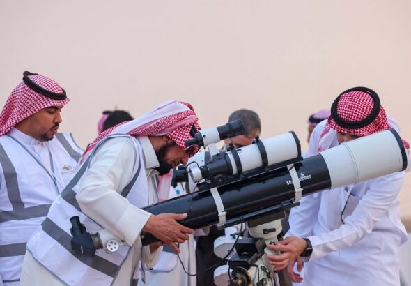 Muslims searching for Crescent moon
