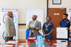 Dr Mukiza Rotary award1