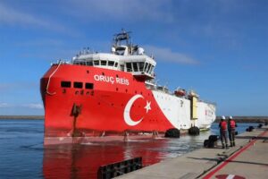 Turkish ship in Somali waters