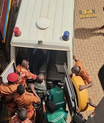 Besigye collapses in court