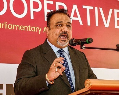 Tanna minister of trade1