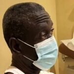 Kiiza Besigye readmitted
